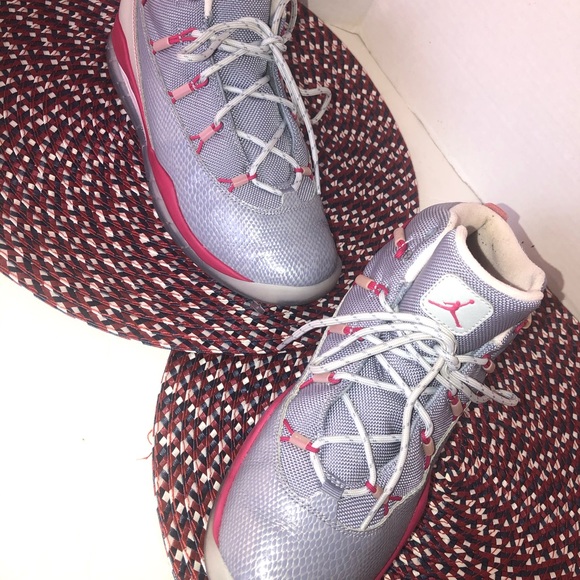 Air Jordan v w sneakers. for youth - Picture 6 of 10